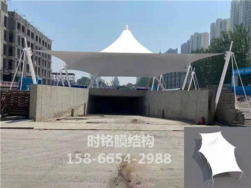 膜結構出入口